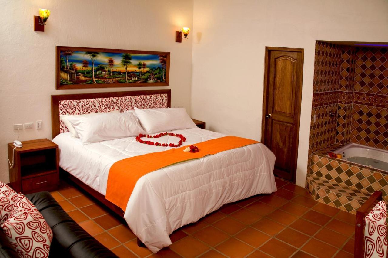 Hotel Villa Alegria Sachica Bagian luar foto