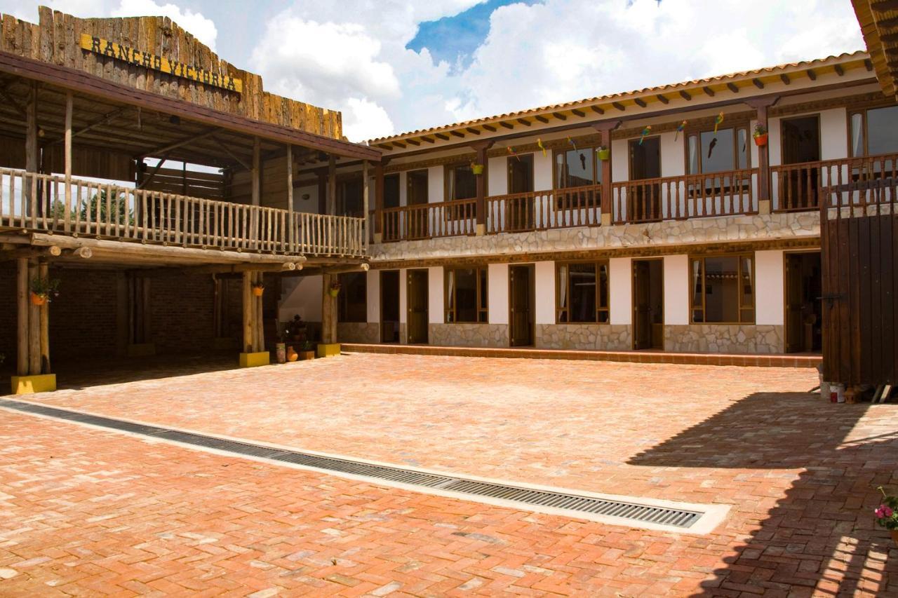 Hotel Villa Alegria Sachica Bagian luar foto